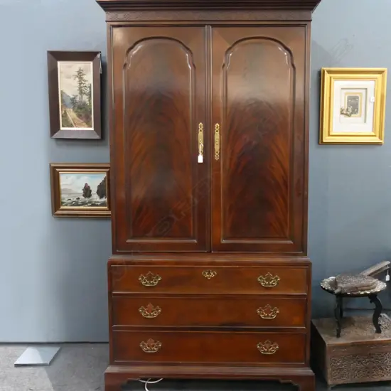 DREXEL GEORGIAN STYLE LINEN PRESS AS A TV CABINET 1120x595x2030mm