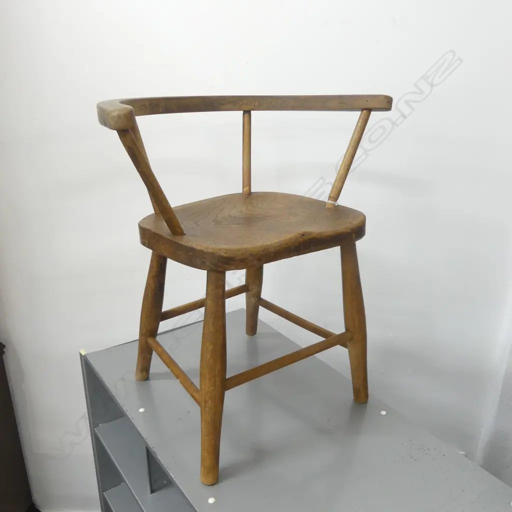 ANTIQUE CHILDS CHAIR H.500mm Image 1++