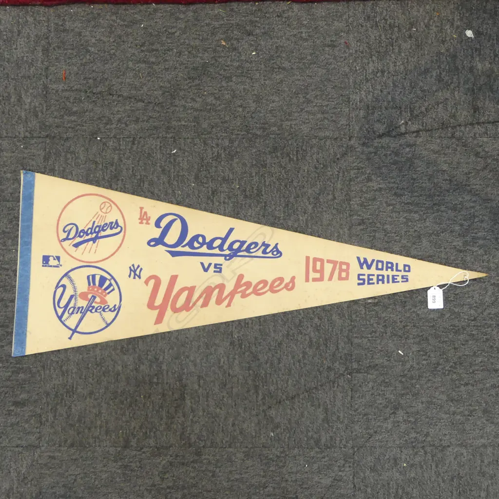 DODGERS VS. YANKEES 1978 WORLD SERIES PENNANT FLAG L.760mm Image 1++
