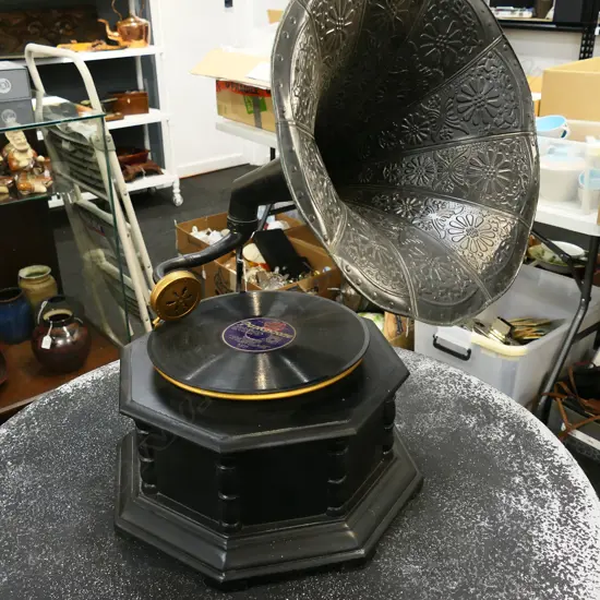VINTAGE BLACK GRAMAPHONE restored