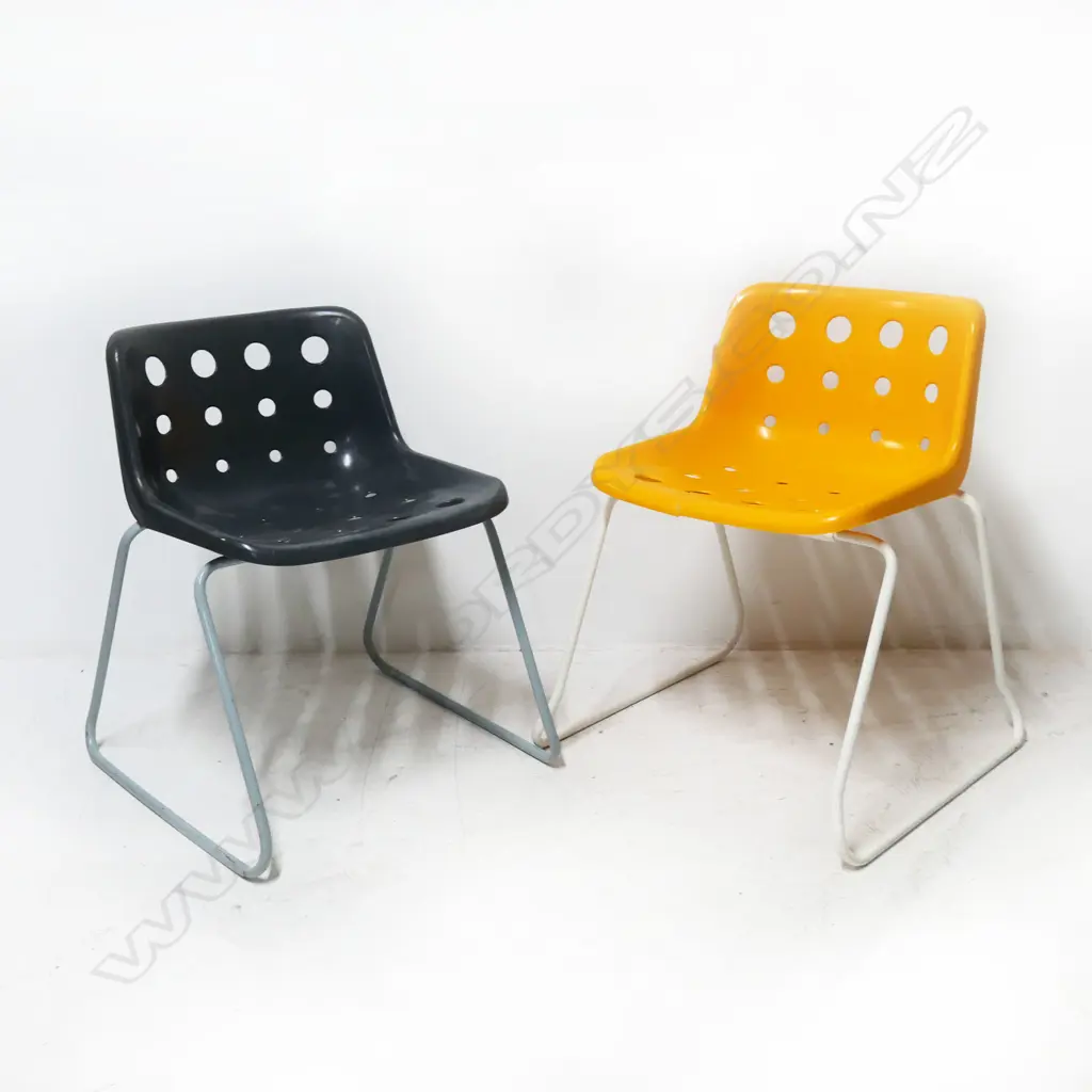 2 ROBIN DAY FOR HILLE PLASTIC ARMCHAIRS; CRACK TO YELLOW, FADING TO BLACK Image 1++
