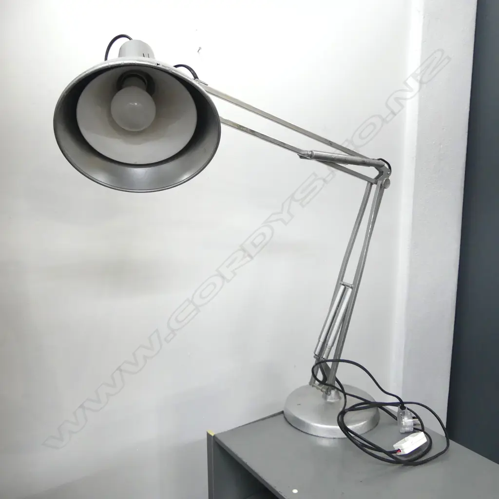LG SILVER METAL ANGLE POISE TASK LAMP Image 1++