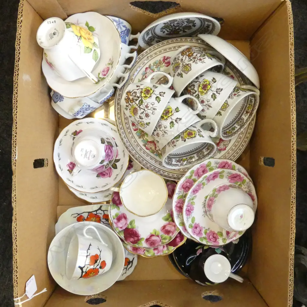 ASST ENGLISH CHINA TRIOS INCL ROYAL ALBERT ETC Image 1++
