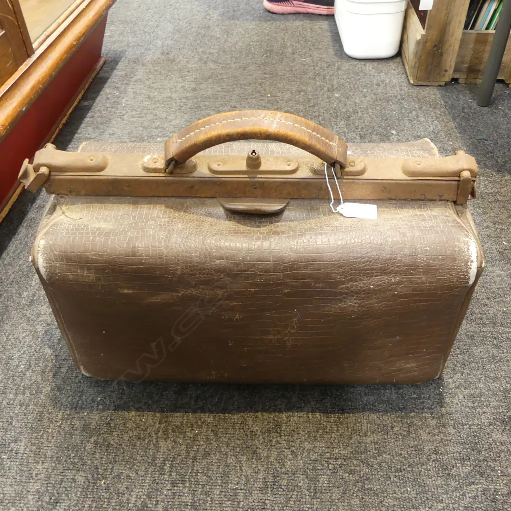 DOCTORS BAG W.420mm Image 1++