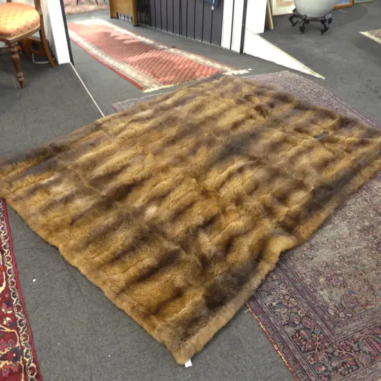 LG POSSUM FUR THROW 2050x1600mm - missing patch (200x100mm) & some stitching req, SEE ADDIT. PHOTOS