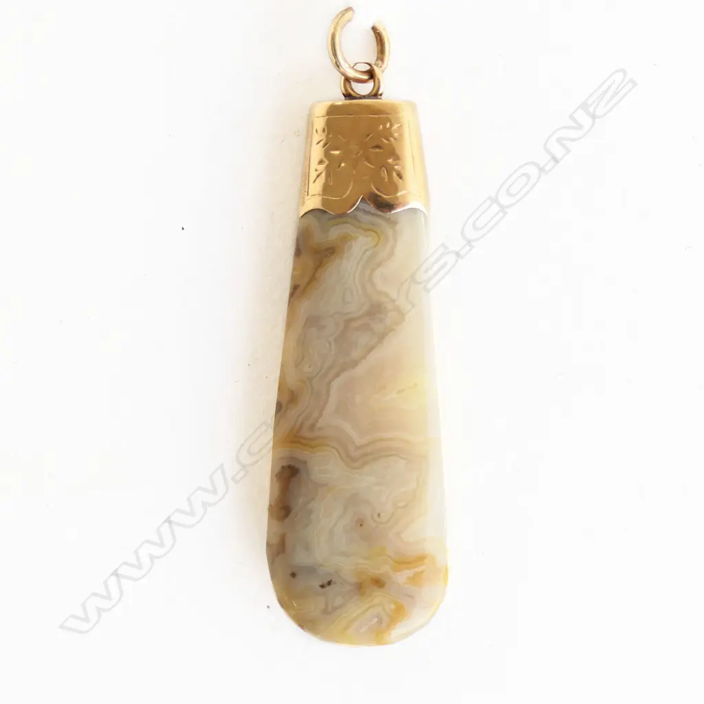 COLONIAL 15ct AGATE PENDANT L.50mm Image 1++