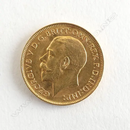 1915 GOLD HALF SOVEREIGN MELBOURNE MINT