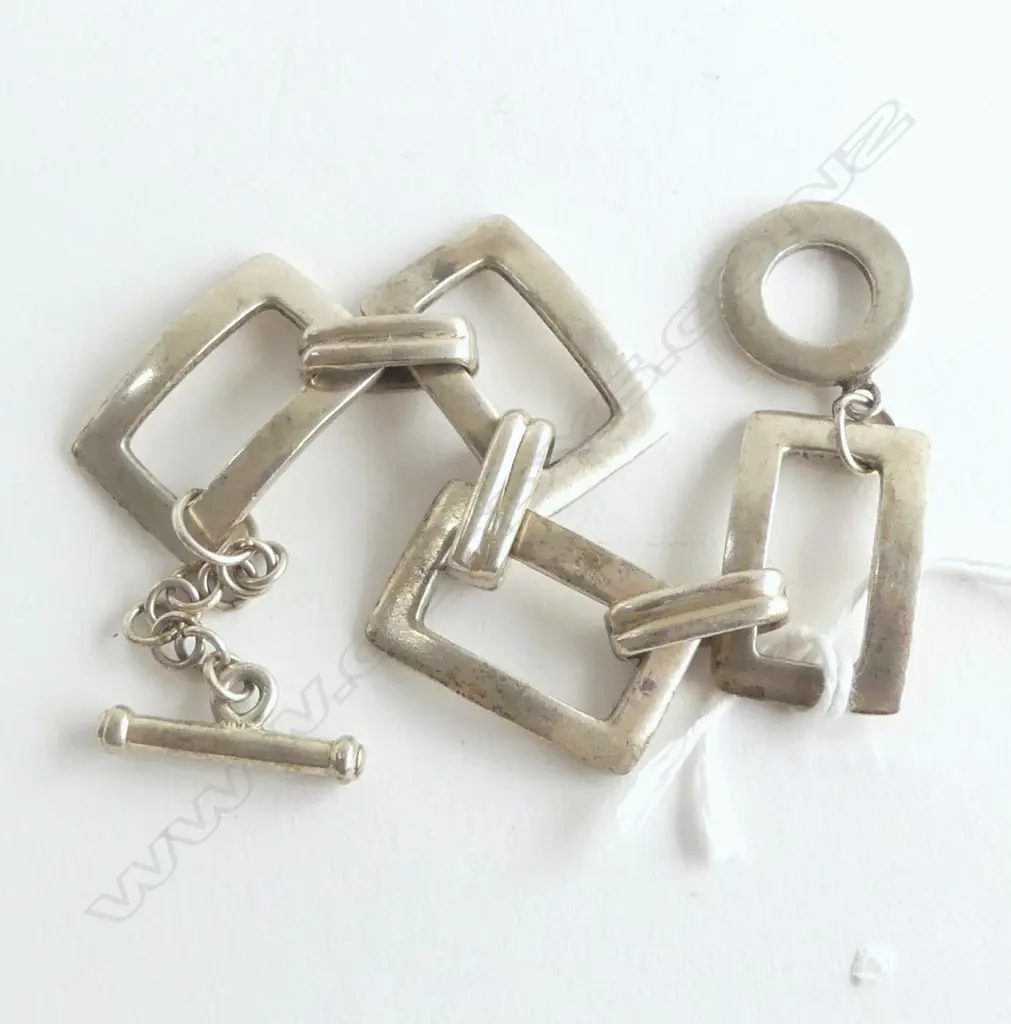 DESIGNER SUBSTANTIAL SILVER BRACELET rectangular lge links 825 std. 37gms Image 1++