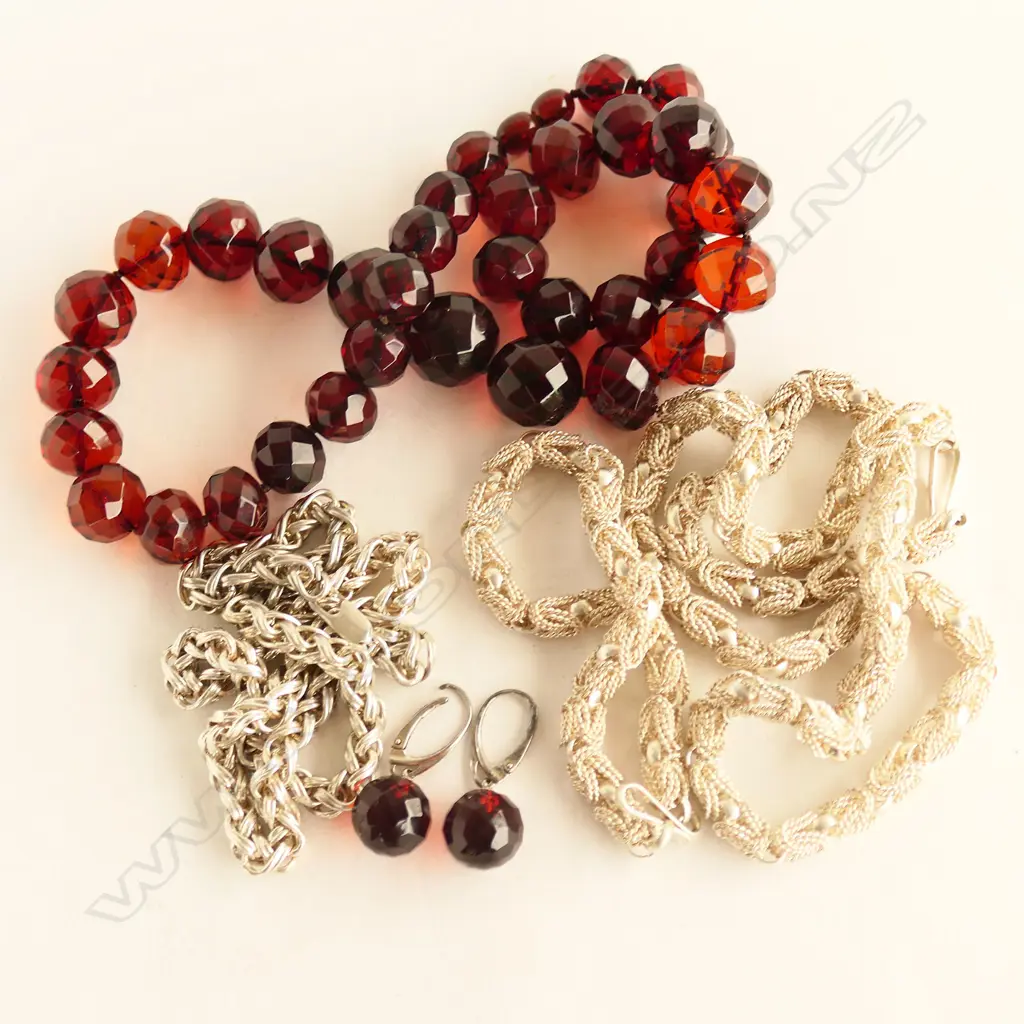 3 NECKLACES, BRACELET & PR EARRINGS Image 1++