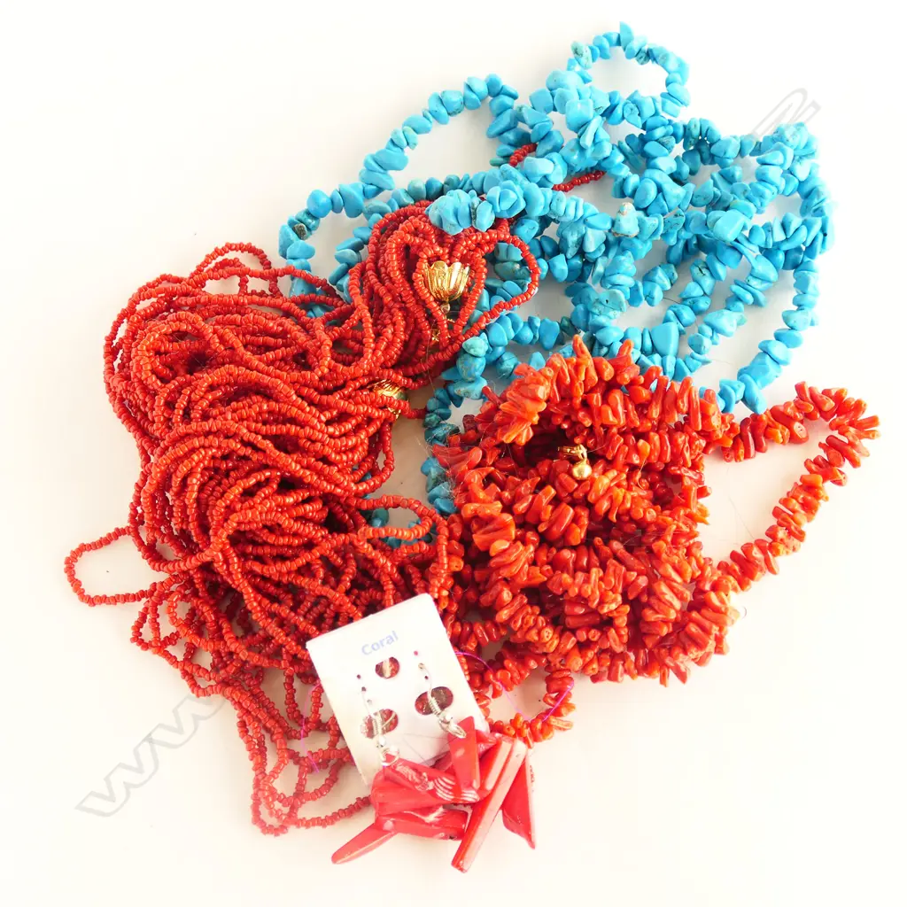 3 NECKLACES + PR CORAL EARRINGS Image 1++