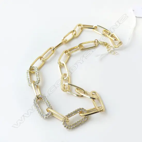 COSTUME GOLD & DIAMANTE LINK CHAIN NECKLACE