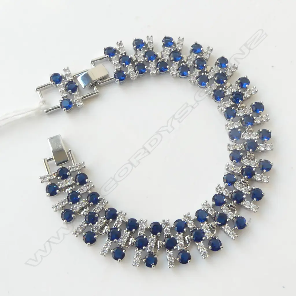 QUALITY SILVER PLATED FAUX SAPPHIRE BRACELET Image 1++