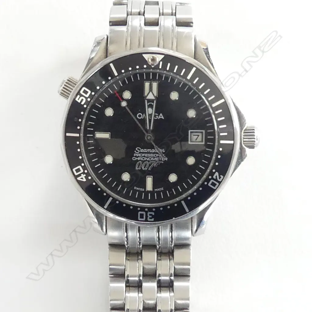 COPY AUTOMATIC OMEGA SEAMASTER 007 WRIST WATCH (APPARENTLY RUNNING) Image 1++