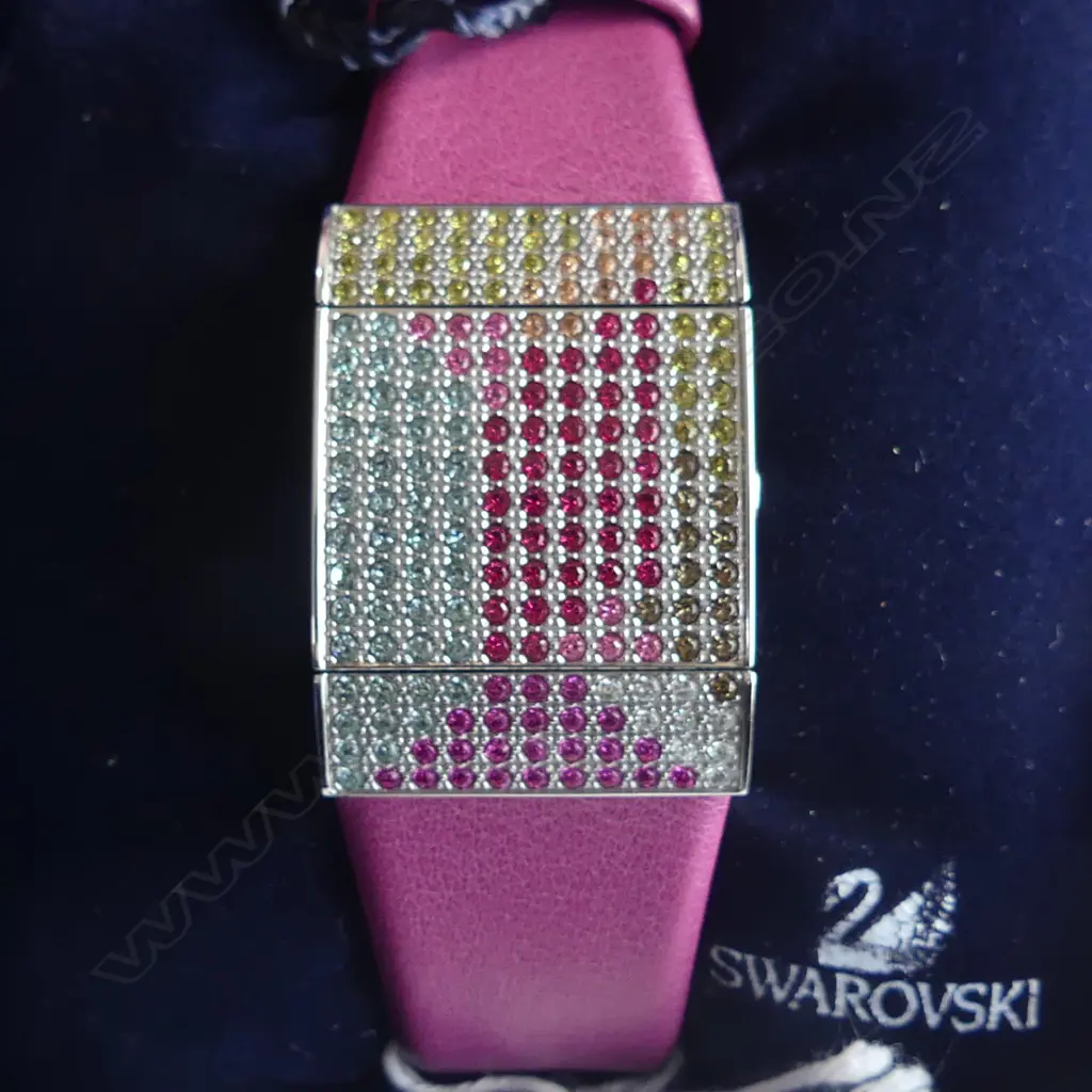 SWAROVSKI LADIES AS NEW WRISTWATCH BOXED Image 1++
