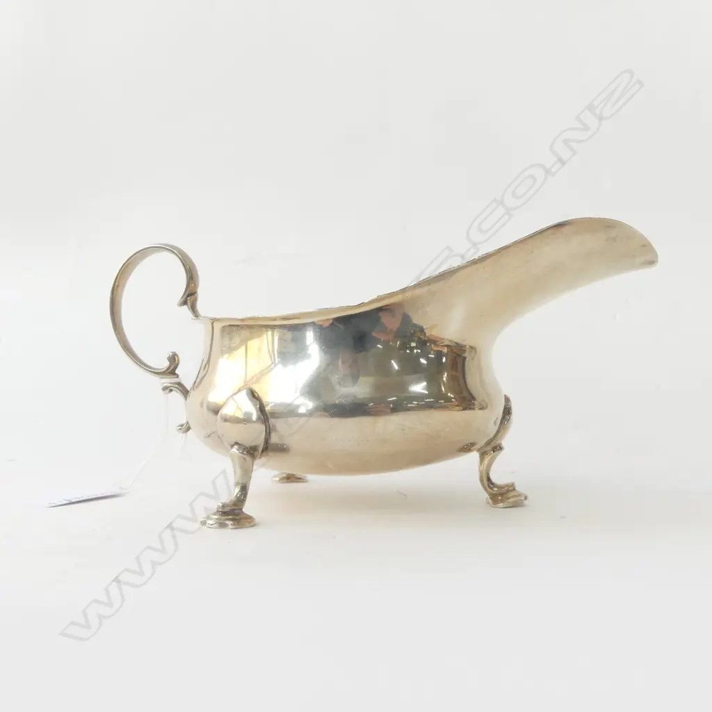 STG SILVER JUG, SHEFFIELD 1922 224gms Image 1++