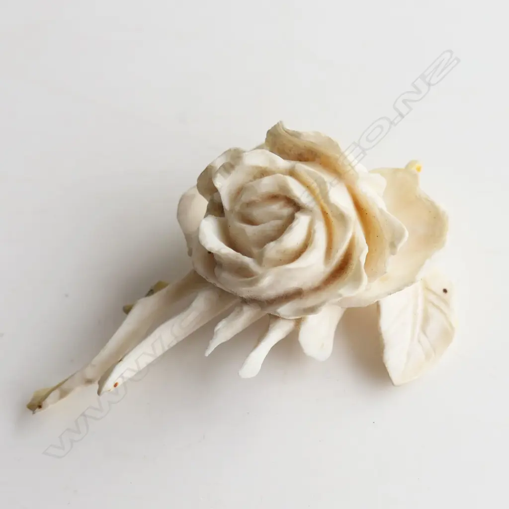 (25435) IVORY CARVED GODDESS FIGURE w FLOWERS, H.300mm (broken stem needs repair) Image 1++