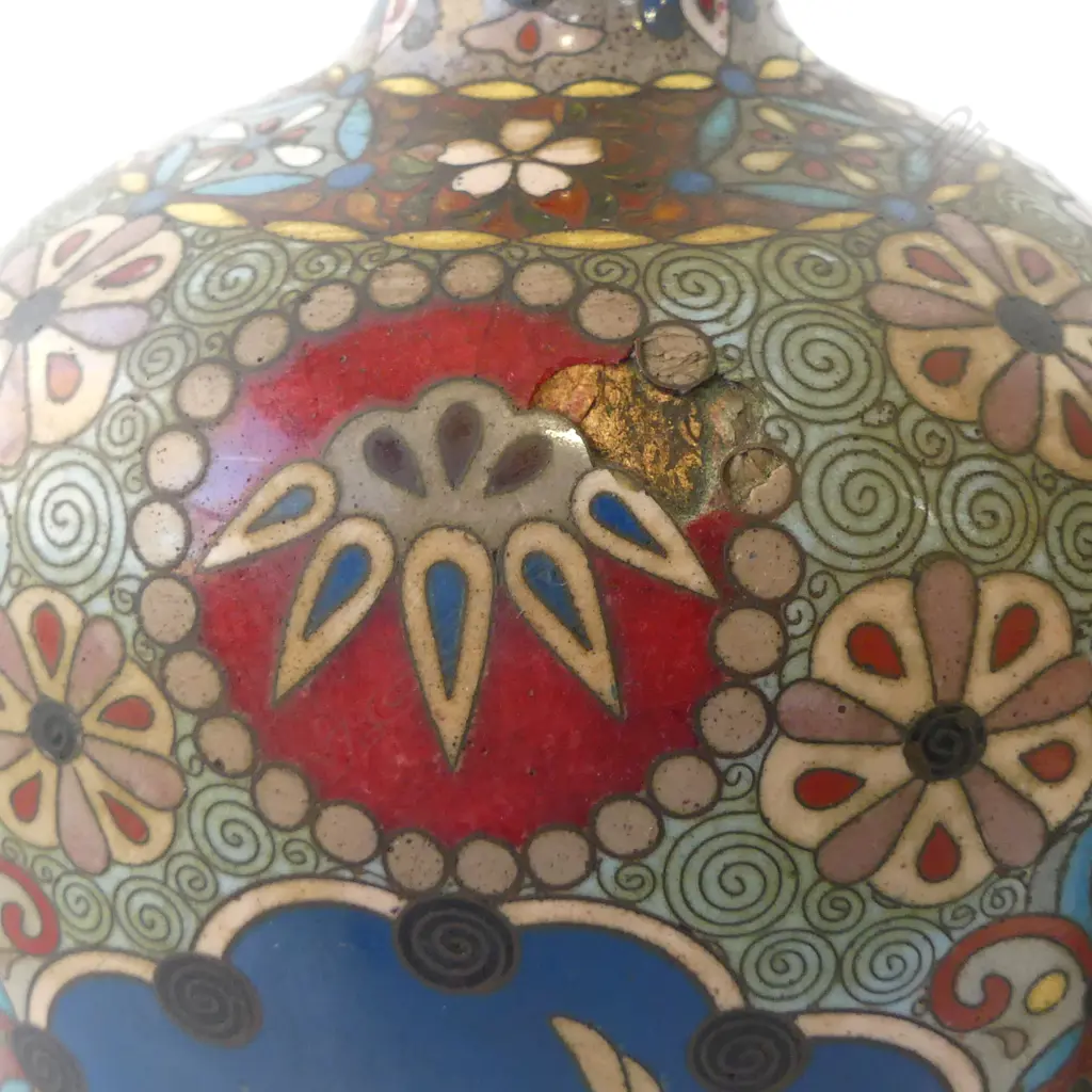 (25351) PR TALL VINTAGE JAPANESE CLOISONNE VASES, H.300mm (both have chips) Image 1++