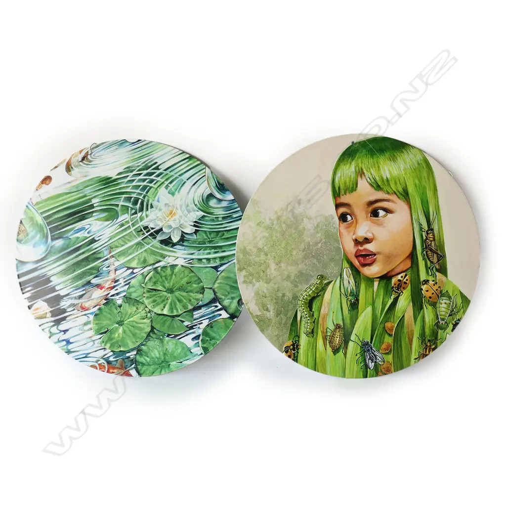 PR METAL HANGING DISCS w CHILD & FISH POND, D.350mm Image 1++
