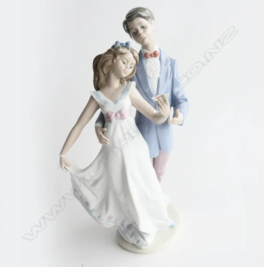 LLADRO DANCING COUPLE FIGURINE H.270mm Image 1++