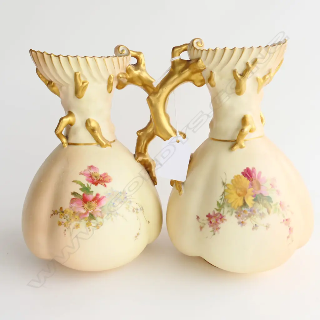 PR ROYAL WORCESTER EWERS w GILT HANDLES & HAND PAINTED FLOWERS, H.180mm Image 1++