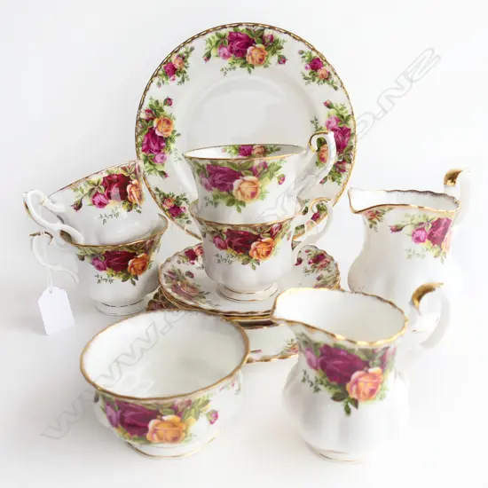 SMALL GROUP RA CHINA OLD COUNTRY ROSES  SANDWICH PLATE 4 CUPS 3 SAUCERS 1 PLATE 2 CREAM JUGS & SUGAR BOWL