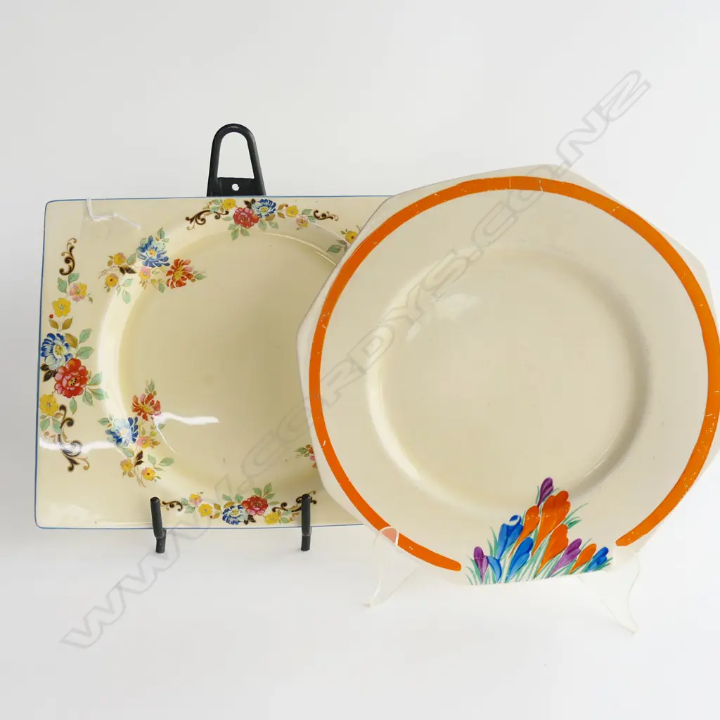 C/CLIFF CROCUS PLATE DIA220MM & RECTANGLIA BAIRRITZ PLATE  Image 1++