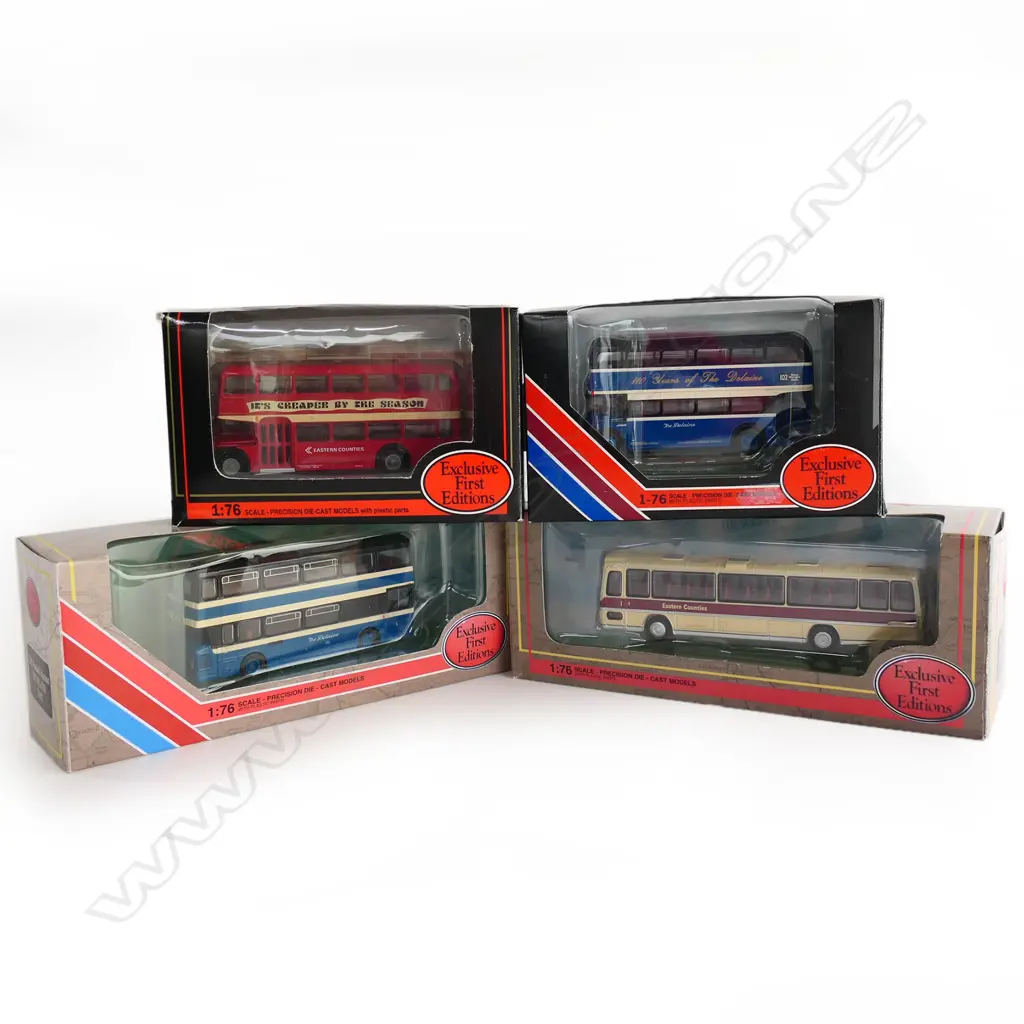 4 MINT & BOXED  DIE CAST MODEL BUSES  L160 & 230MM Image 1++