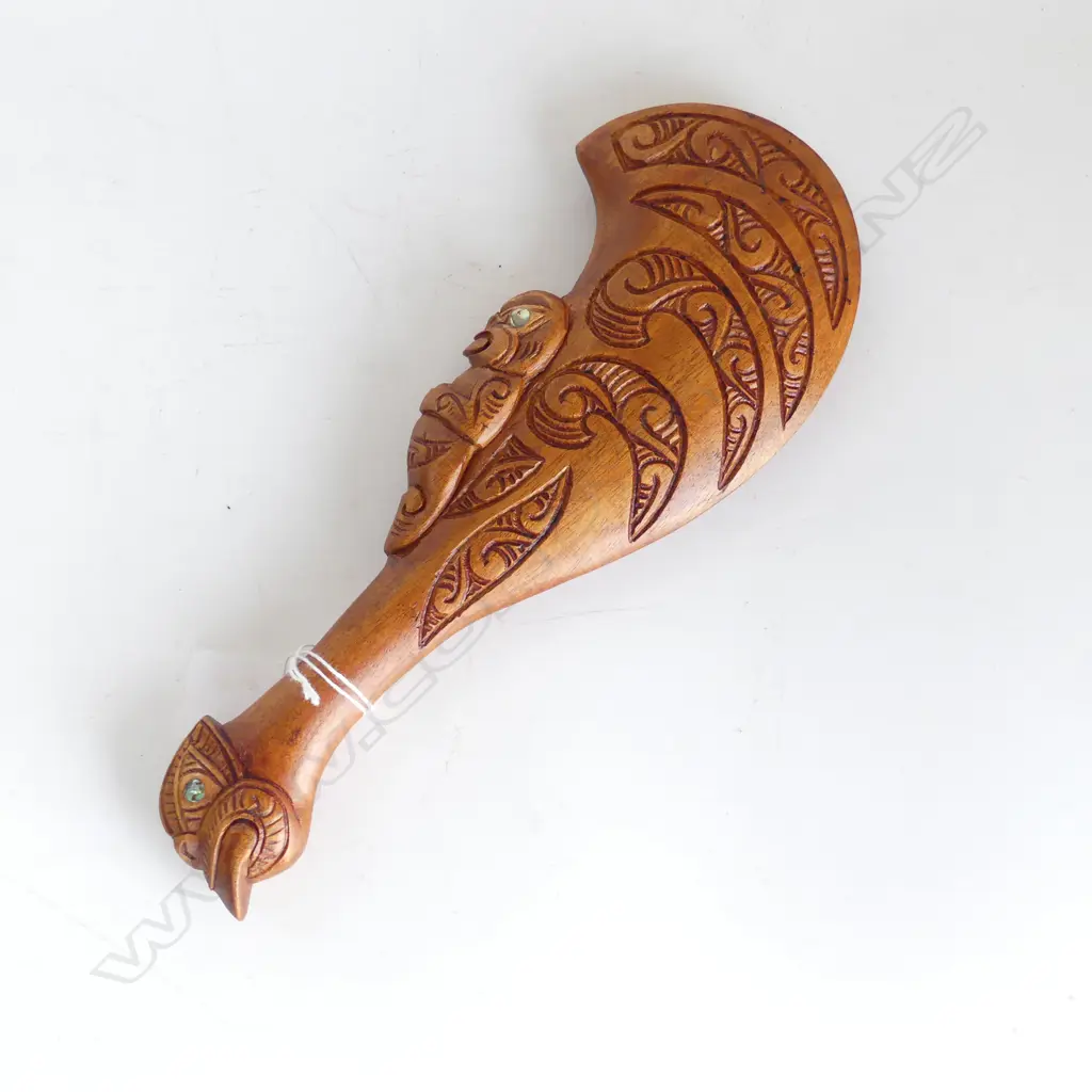 CARVED WOODEN MAORI PATU L.255mm Image 1++