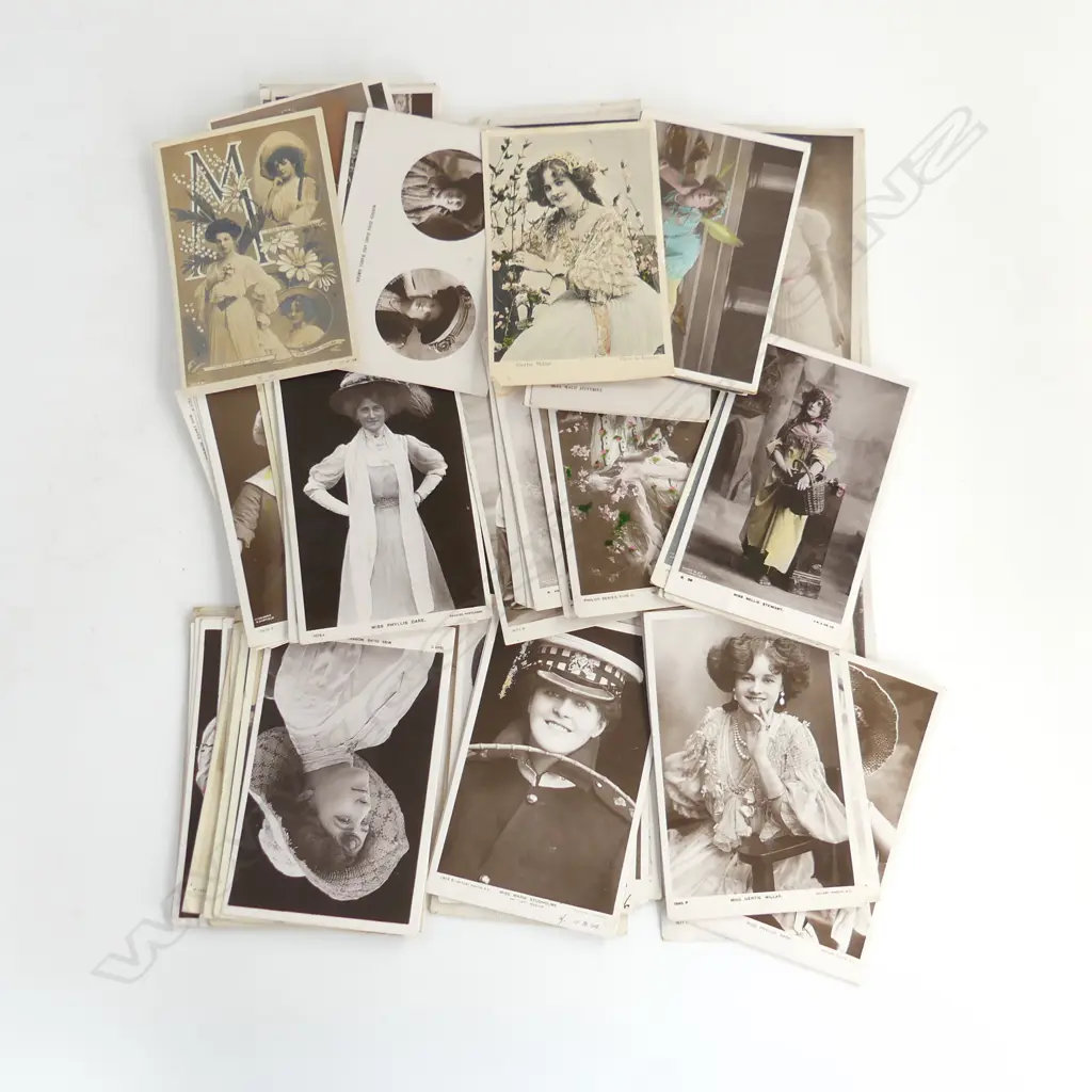 ANTIQUE POSTCARDS Image 1++