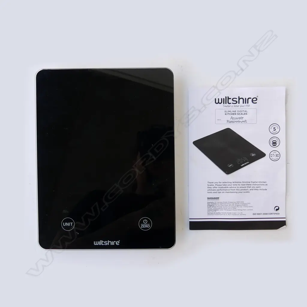 WILTSHIRE SLIMLINE DIGITAL KITCHEN SCALES WITH INSTRUCTION BOOKLET Image 1++