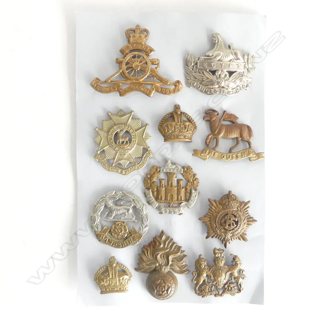 ASST. MILITARY BADGES Image 1++