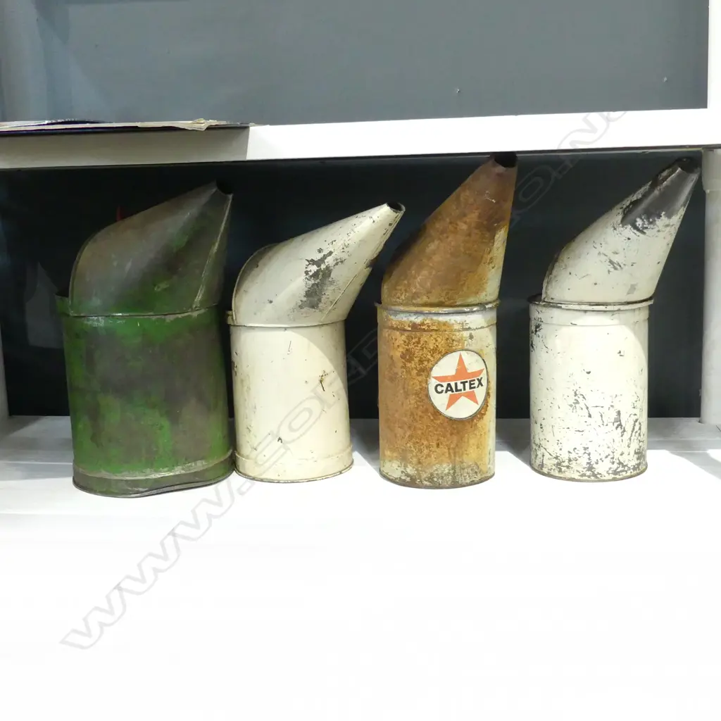 4 VINTAGE OIL CANS H.340mm Image 1++
