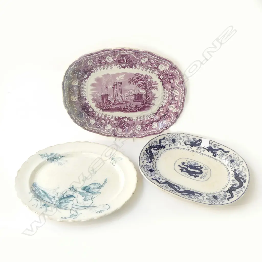 3 VICTORIAN PLATTERS – STAFFORDSHIRE ‘ACROPOLIS’, MINTON ‘CHINESE DRAGON & BIRD’, AND RALPH HAMMERSLEY & SON ‘POPPY’, L. Image 1++