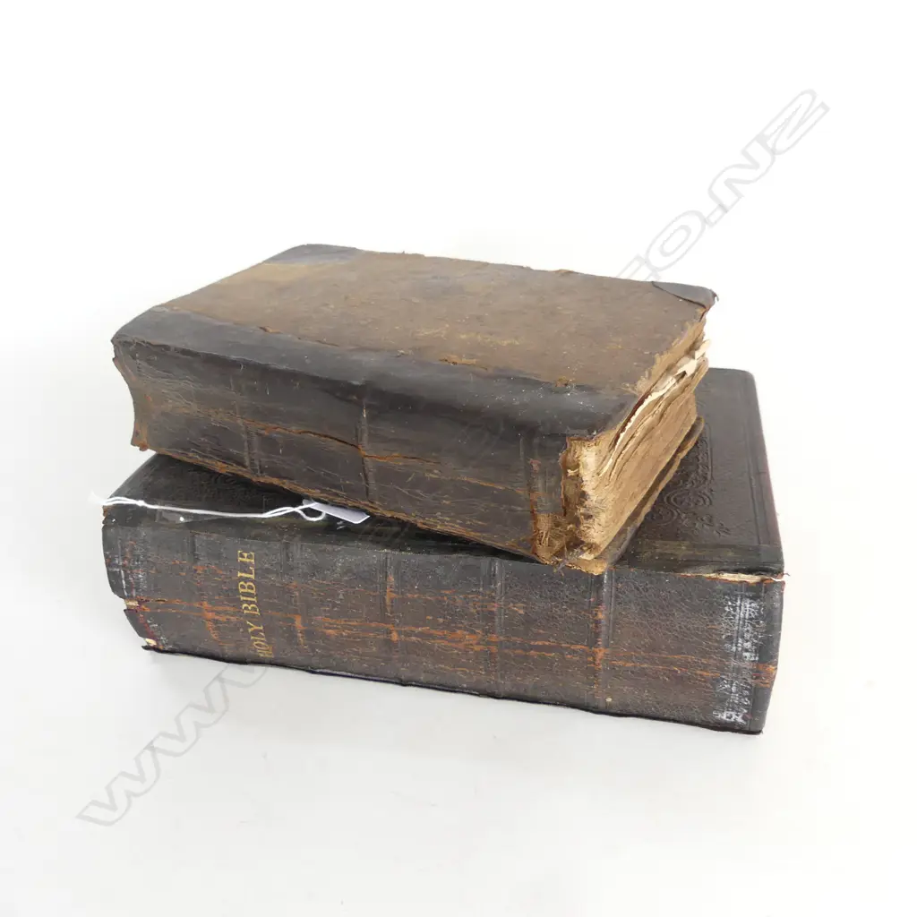 2 ANTIQUE BOOKS; HOLY BIBLE 1764, THE MODERN PRACTISCE OF PHYSIC 1821 - both showing age Image 1++