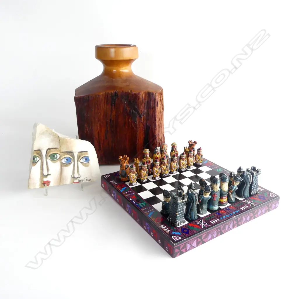 HAND PAINTED TRAVELING CHESS SET L240MM MARBLE SHARD PAINTING H130MM & TURNED WOOD CANDLE HOLDER Image 1++