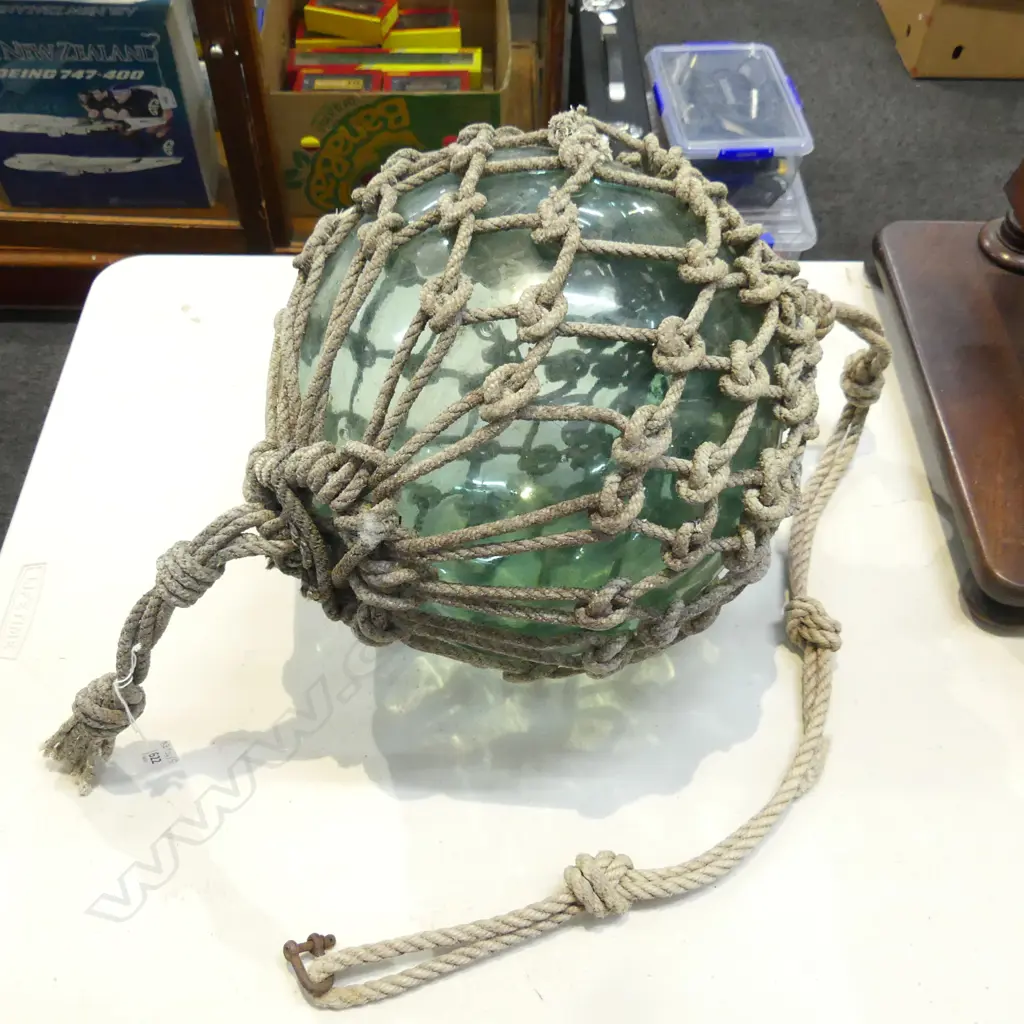 OLD GLASS FISHING FLOAT w. NETTING 300mm dia hand blown Image 1++