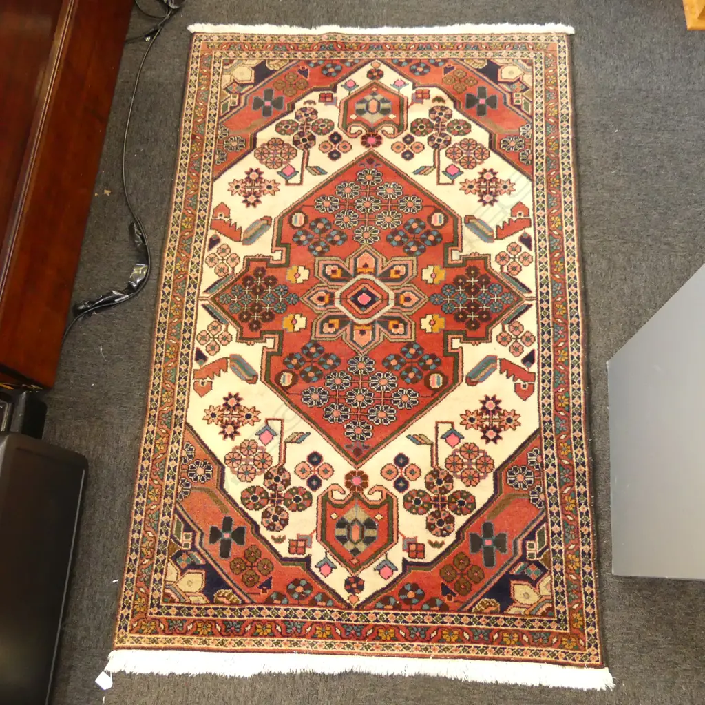 HANDKNOTTED PERSIAN RUG 1100 x 1700mm Image 1++