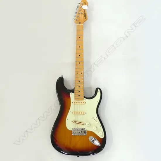 VINTAGE BRAND V6 STRATOCASTER ELECTRIC  GUITAR WITH DIMARZIO PICKUPS WITH HARD CASE