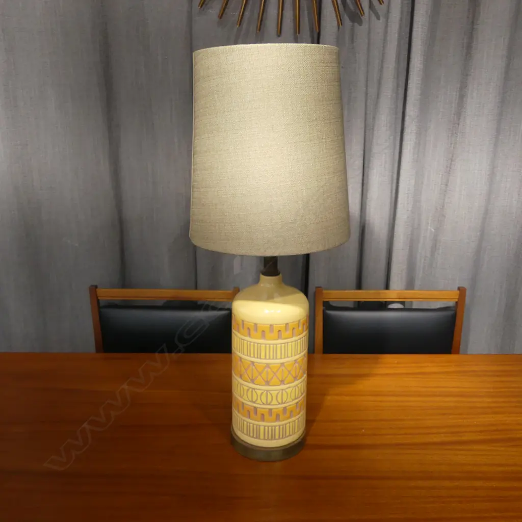 MID CENTURY / RETRO YELLOW CERAMIC LAMP H.735mm Image 1++