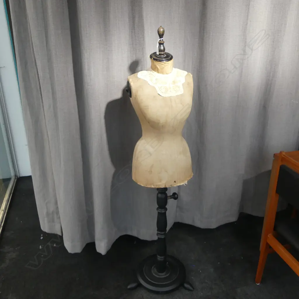 ANTIQUE DRESSMAKER MANNEQUIN H.1460mm Image 1++