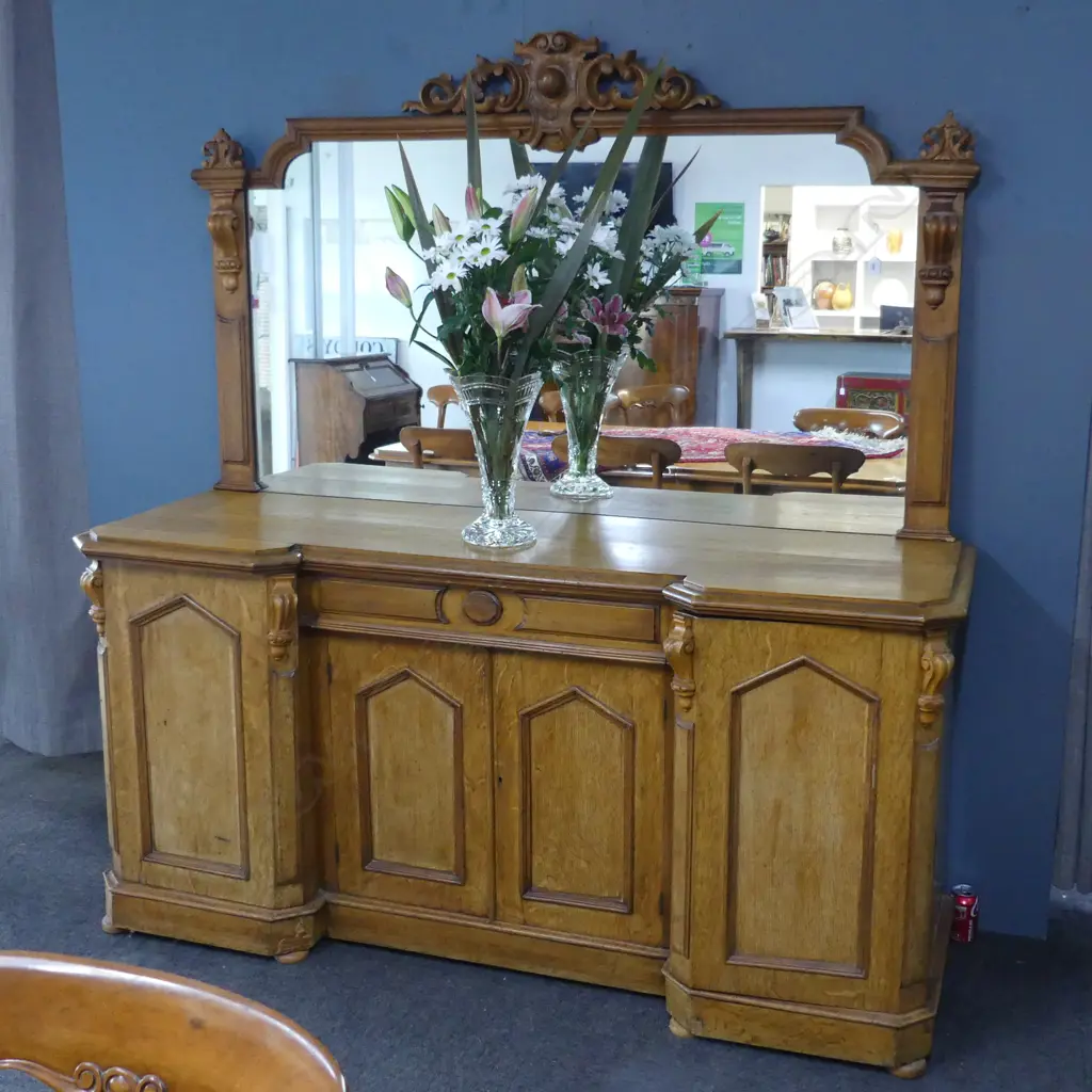 VICTORIAN OAK BREAKFRONT LGE MIRROR BACK SIDEBOARD L.1800mm Image 1++