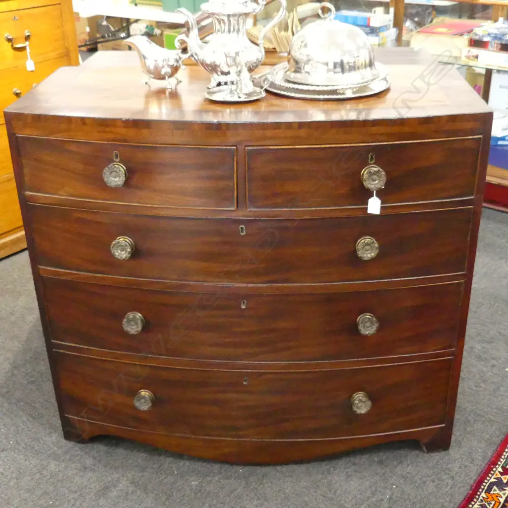 REGENCY MAHOGANY BOW FRONT CHEST OF DRAWERS 1020x495x905mm Image 1++