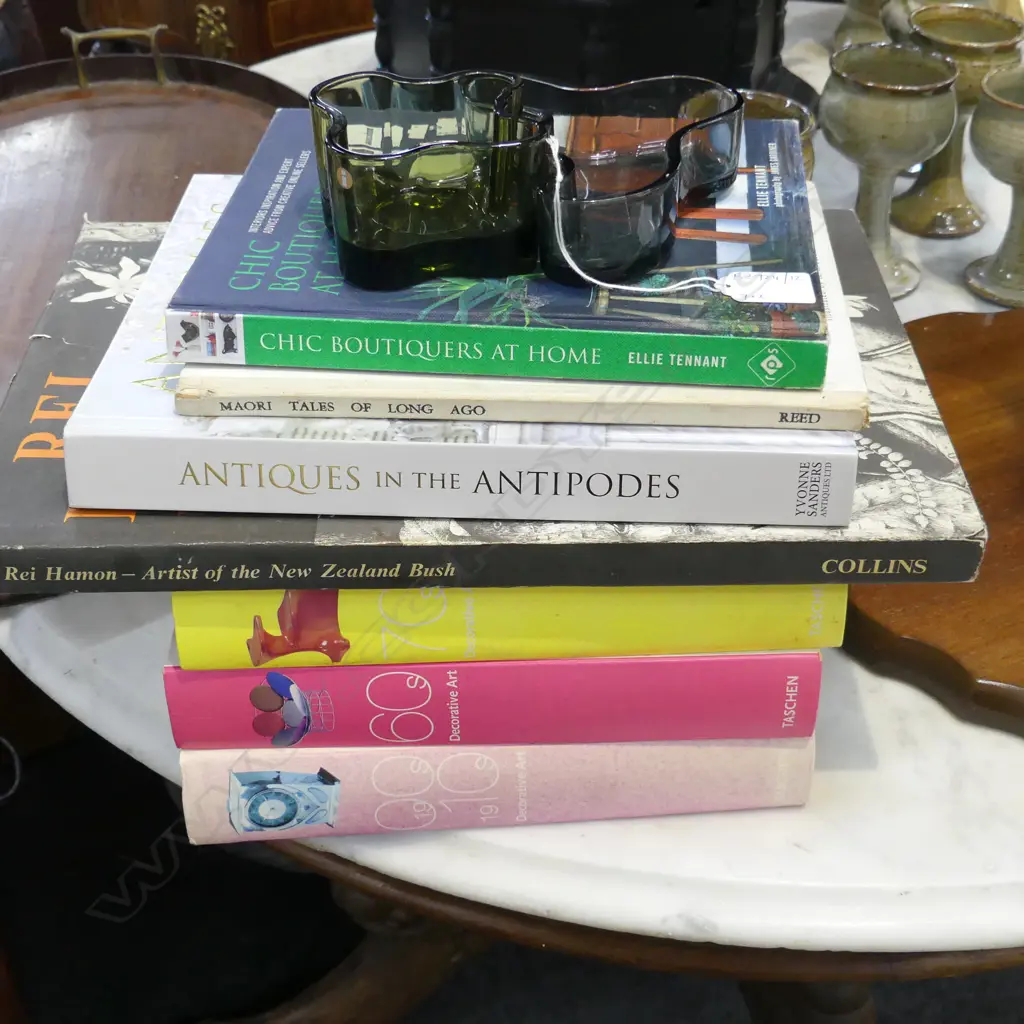 7 ASST. BOOKS + 2 IITTALA GLASS VASES Image 1++
