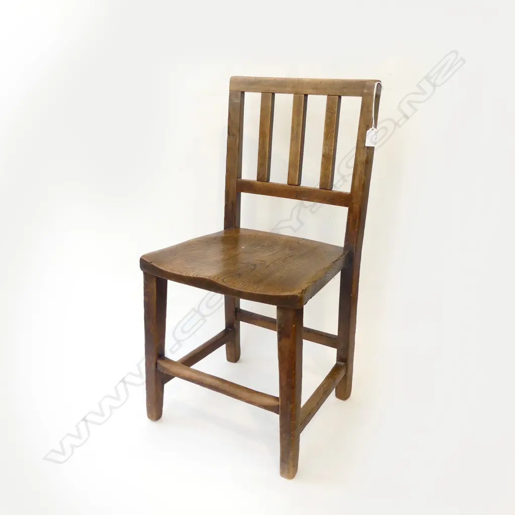 WOODEN CHILDS CHAIR H.705mm Image 1++