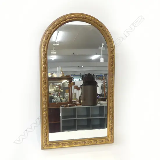 GILT FRAMED MIRROR 1030x595mm