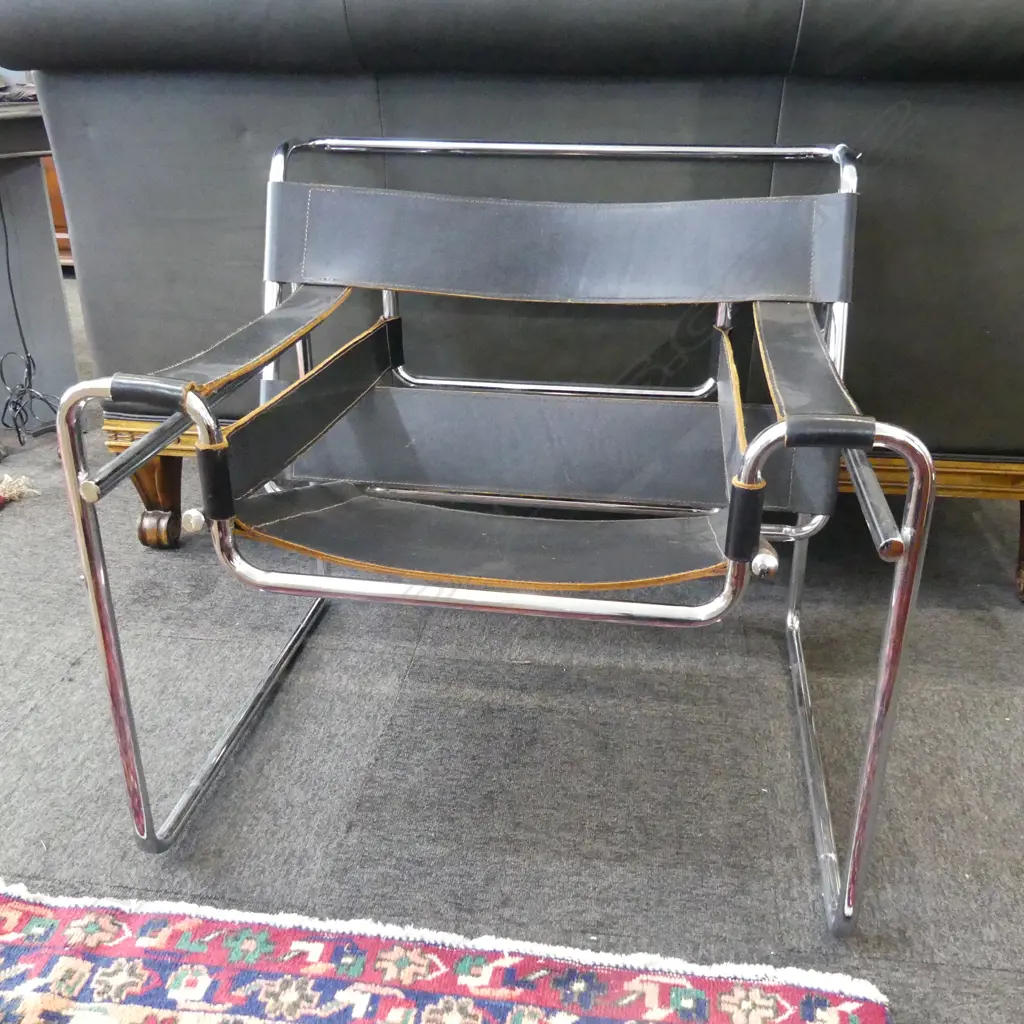 WASSILY CHAIR Image 1++