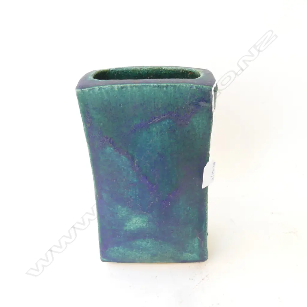 STUDIO POTTERY SLAB VASE, GREEN GLAZE H.275mm Image 1++