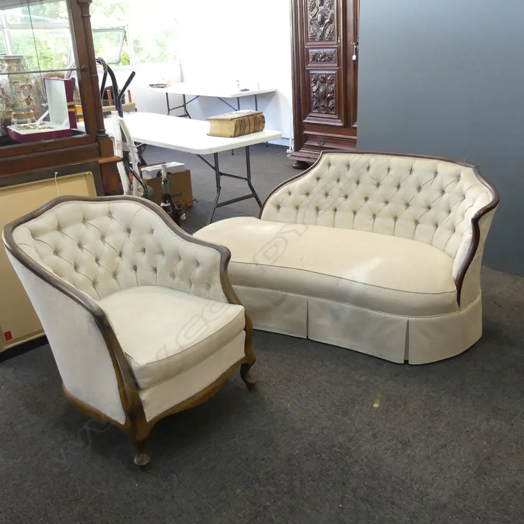 CHAISE LOUNGE & ARMCHAIR - UPHOLSTERY DIRTY Image 1++