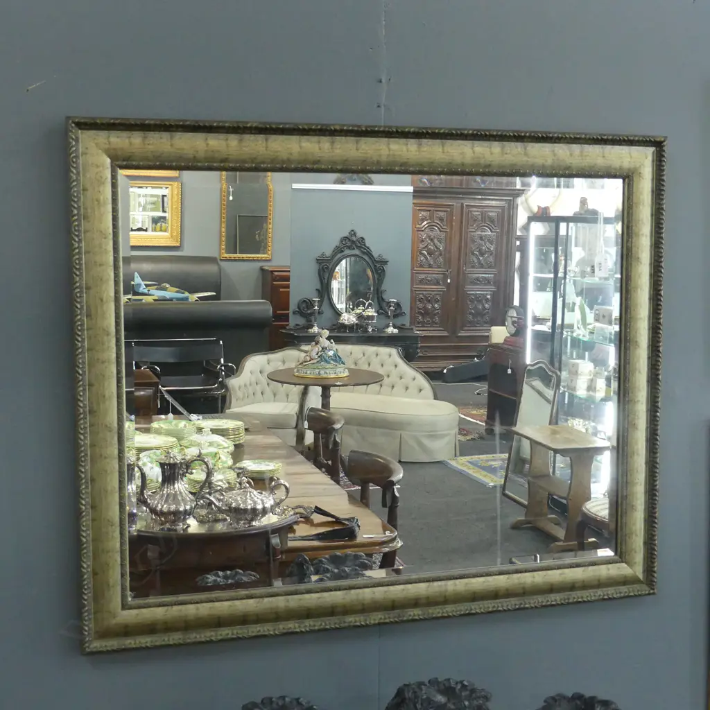 LG MODERN MIRROR, SILVER FRAME 900x740mm Image 1++