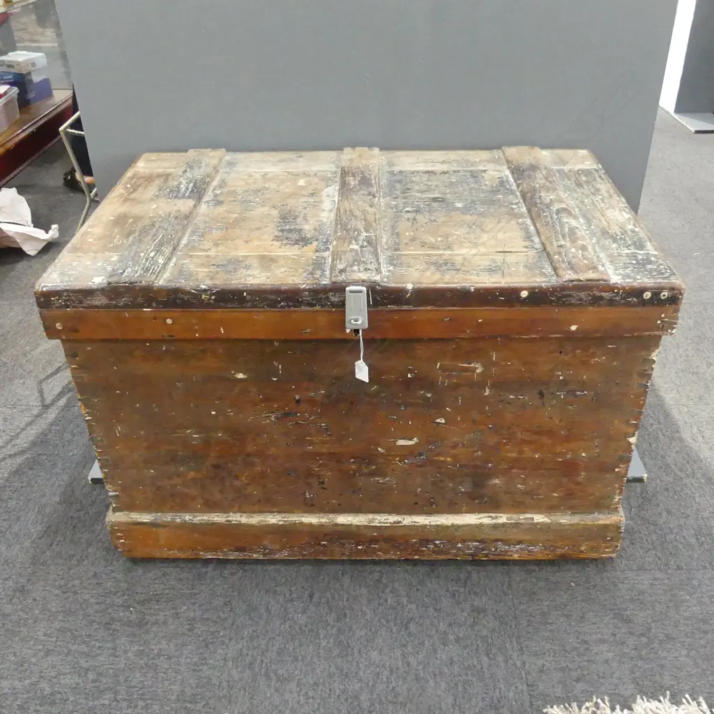 LG WOODEN TRUNK 950x580x610mm Image 1++